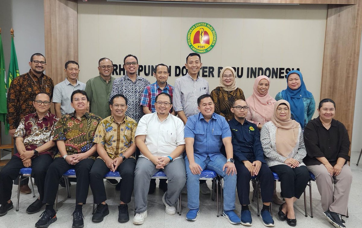 Kalau ingin berlari cepat, berlarilah sendiri. Kalau ingin berlari jauh, berlarilah bersama. PDPI dan PAPDI siap berlari bersama... Bismillah.