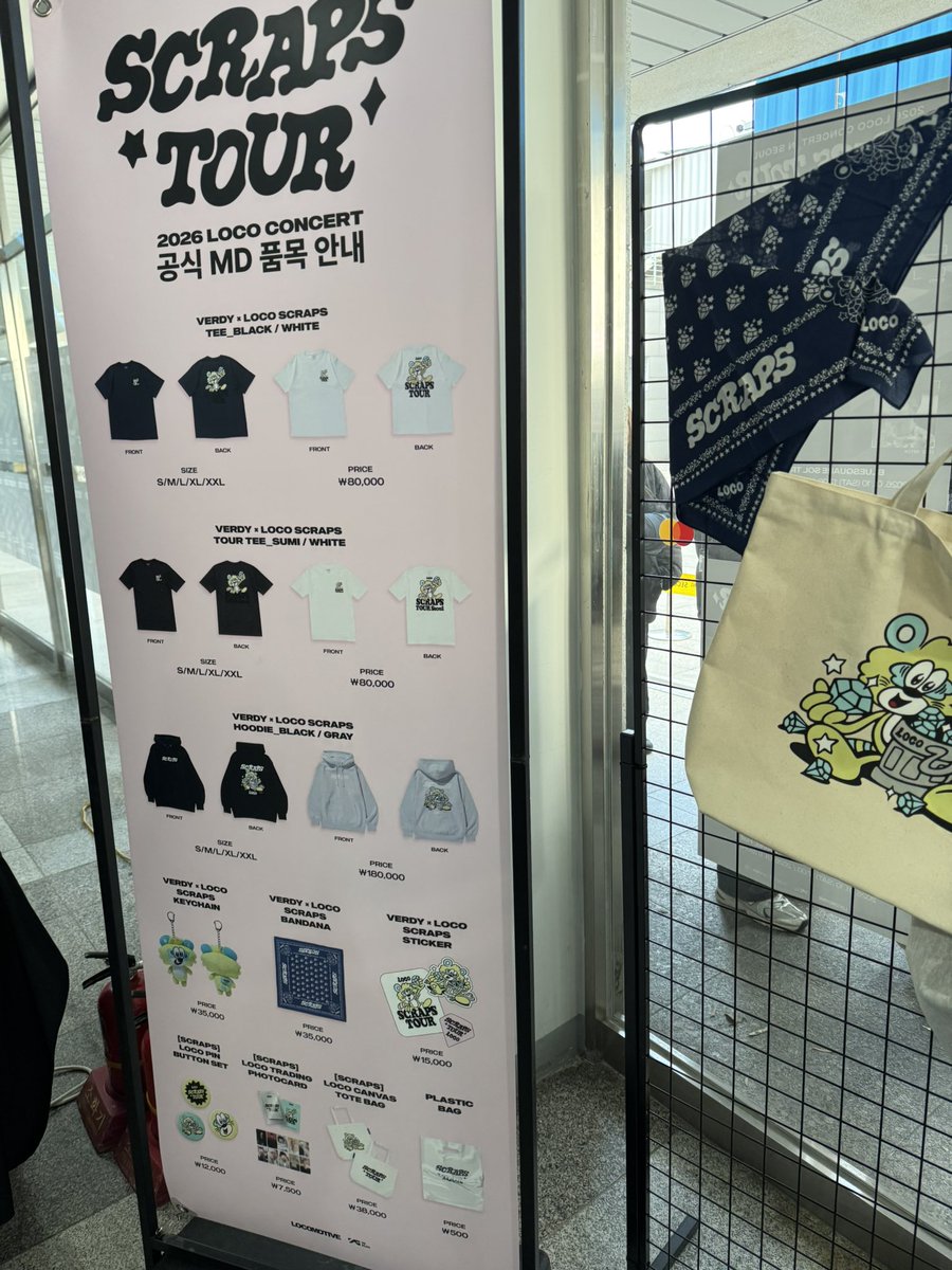 porri_486's tweet photo. Rapper ที่มี MD ขายและมีการ์ด
@satgotloco
#LOco #로꼬
#SCRAPSTOUR
#LocoConcertinSEOUL https://t.co/XPt3BMBUCd
