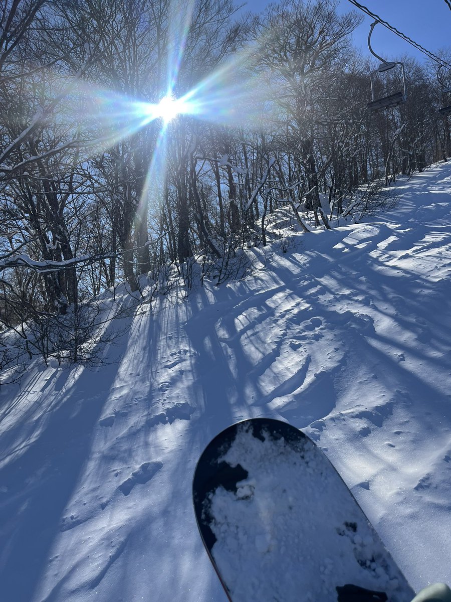chara901yu's tweet photo. スノーボード🏂
inネコママウンテン

#ネコママウンテン
#スノーボード https://t.co/BhADBuF4li