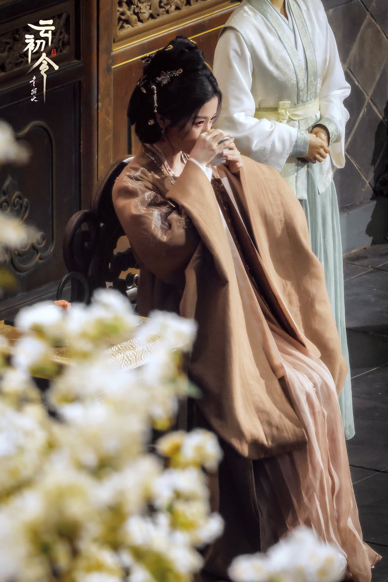 wave2eahrt's tweet image. We need them scheming against each others.. lots of arguments… pretend to be in love for the sake of both family… a slight skinship will disgust each other, but once they realize about their feelings they’ll crave for more… imagine the tension….