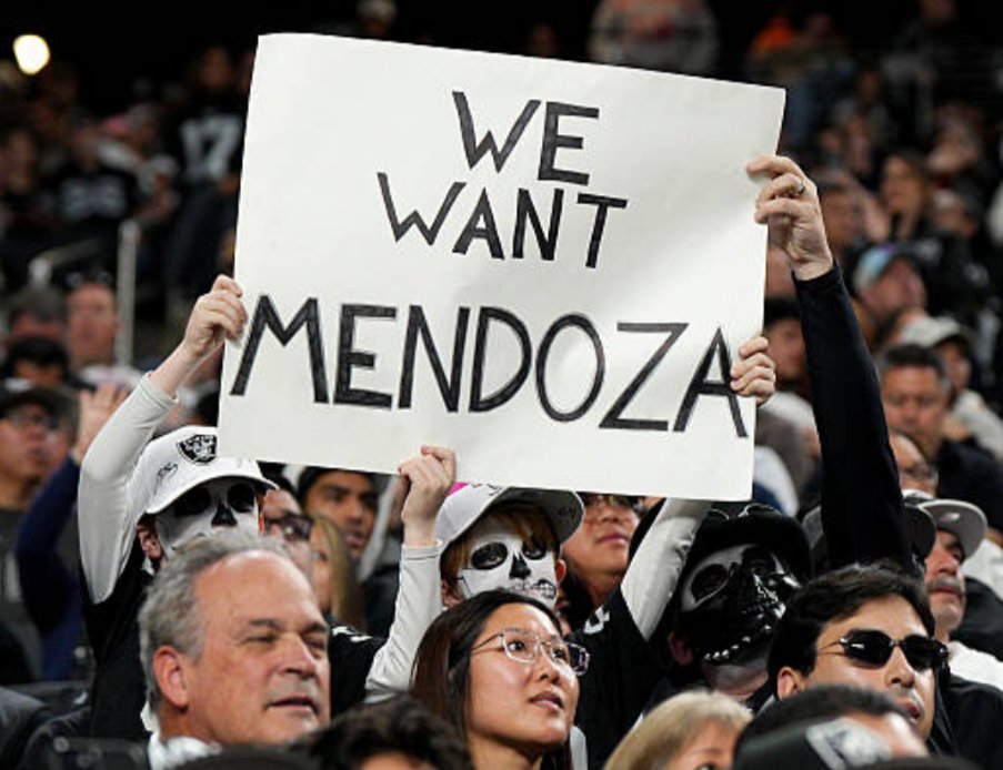 ZombieRaider707's tweet photo. 💯 Welcome to Vegas, Fernando Mendoza! 🏴‍☠️
#Raiders https://t.co/GWSyMAApan