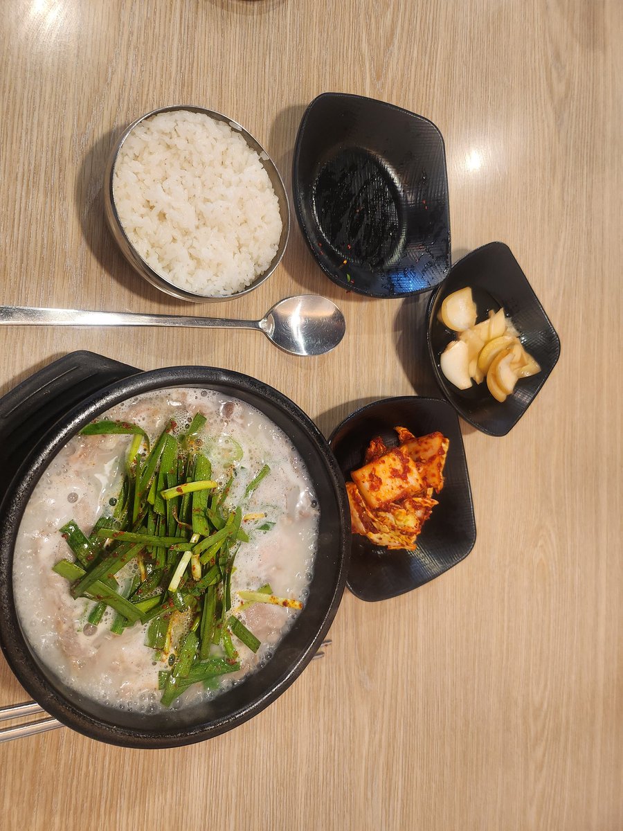 Run_Doki's tweet image. 79 수육 너무 좋습니다. 집 근처에 있으면 매일 갈텐데