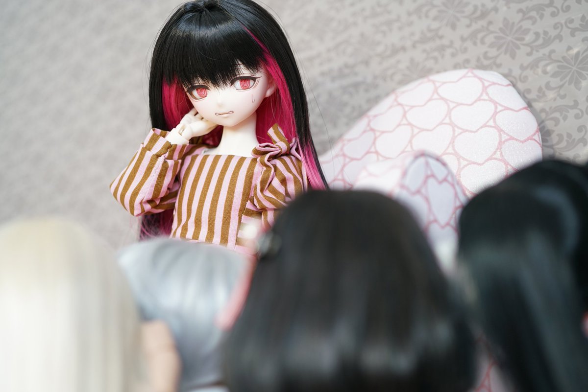 【オークション出品】
こどもはちょっと苦手な 戸惑い顔mikoお姉さんを出品しました!😆✨

さきえるさん(<a href="/Edogawa_80cm/">さきえる:江戸川コナンを召喚</a>)特性のかんわいいワンピースも付いてきます!

1月14日（水）22時18分 終了予定です、どうぞ宜しくお願い致します!

auctions.yahoo.co.jp/jp/auction/o12…

#いおどーる
#カスタムヘッドお家探し