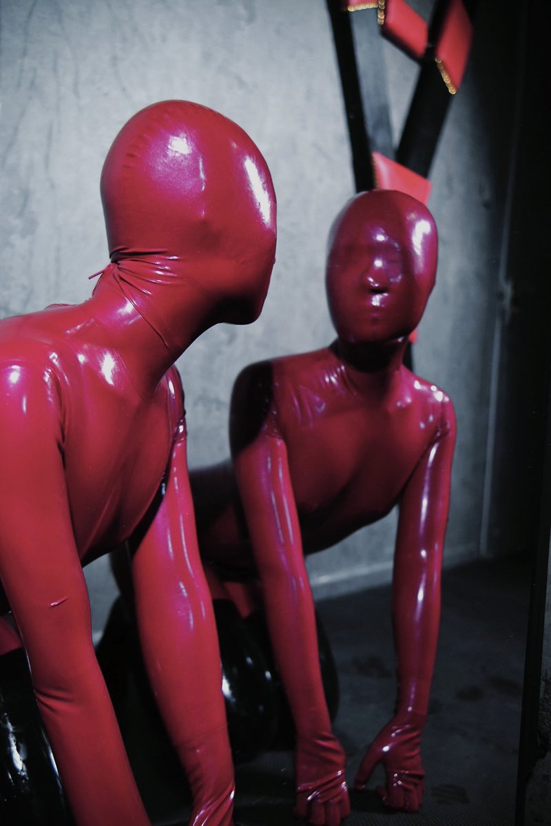 RacyRedRaven's tweet image. Closeted fantasies of the girl next door.

Original model unknown.