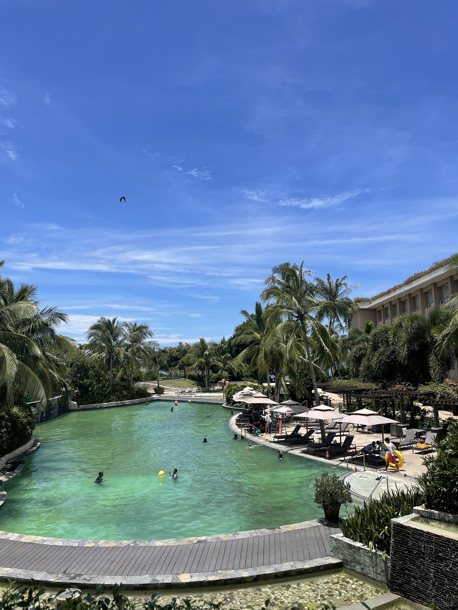 요새 보홀에 한국 관광객들이 줄고, 서양 친구들이 많이 놀러오네요! 아직도 보홀은 굉장히 매력적인 여행지인 건 사실!! 보홀에 물놀이 하러 오세요~~~  #보홀 #보홀여행 #보홀가이드 #보홀부부 #보홀마사지 #보홀커플