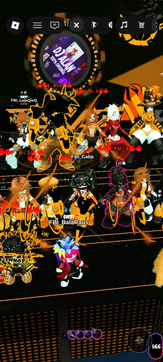 97DEVIIL's tweet image. Eu no meio como quem não quer nada