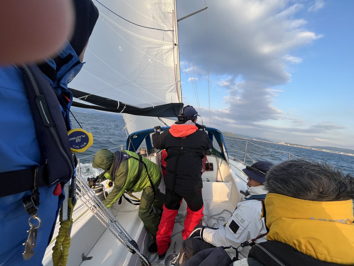 AokiYachts's tweet photo. 2026年GW長距離航海コースの受付開始！
年に1回の特別な航海コースです！
先着順ですので、申し込みはお早めに！
青木ヨットスクールHPよりお申込みできます。
#ヨット #セーリング #船 #海 #大阪 #青木ヨット #ボート #イベント #田尻 #クルージング #海遊び https://t.co/MPJeWjBVMW