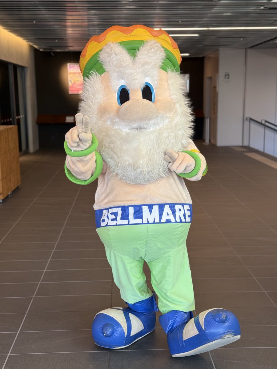 湘南キング みんな、あけましておめでとうじゃ🎍 今年もよろしくのう🔱 もうすぐ