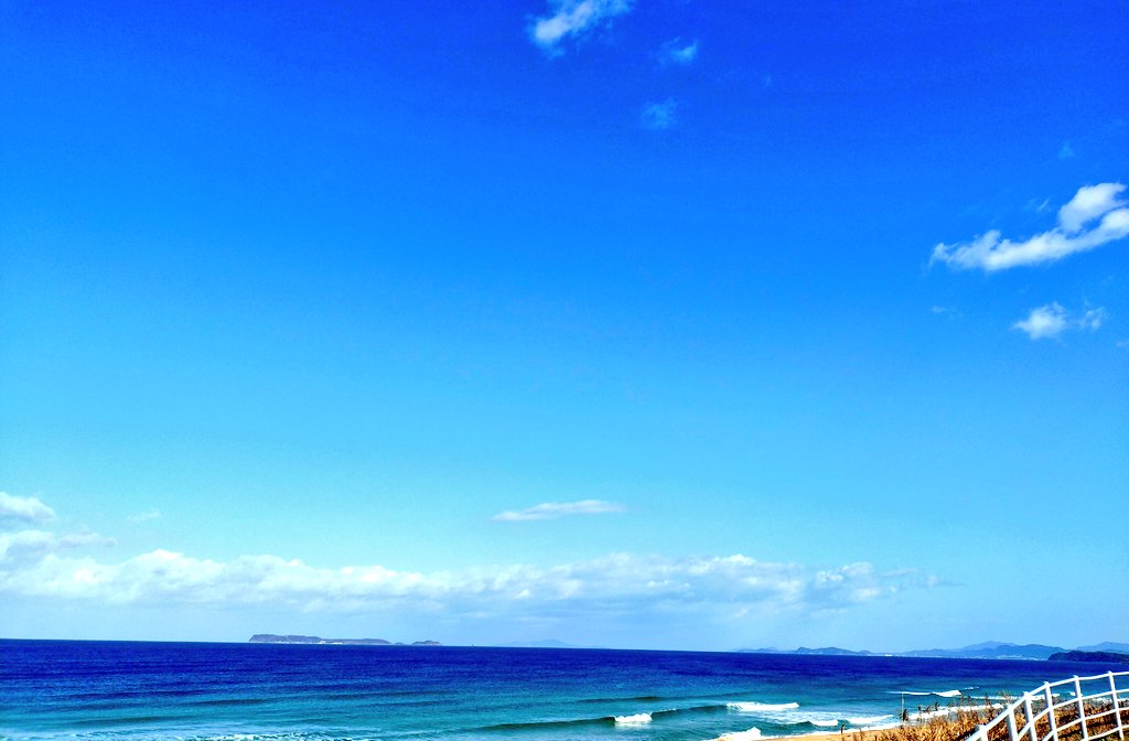 風めちゃ強だけどその分空気が澄んで水平線が綺麗に見えたよ🌊