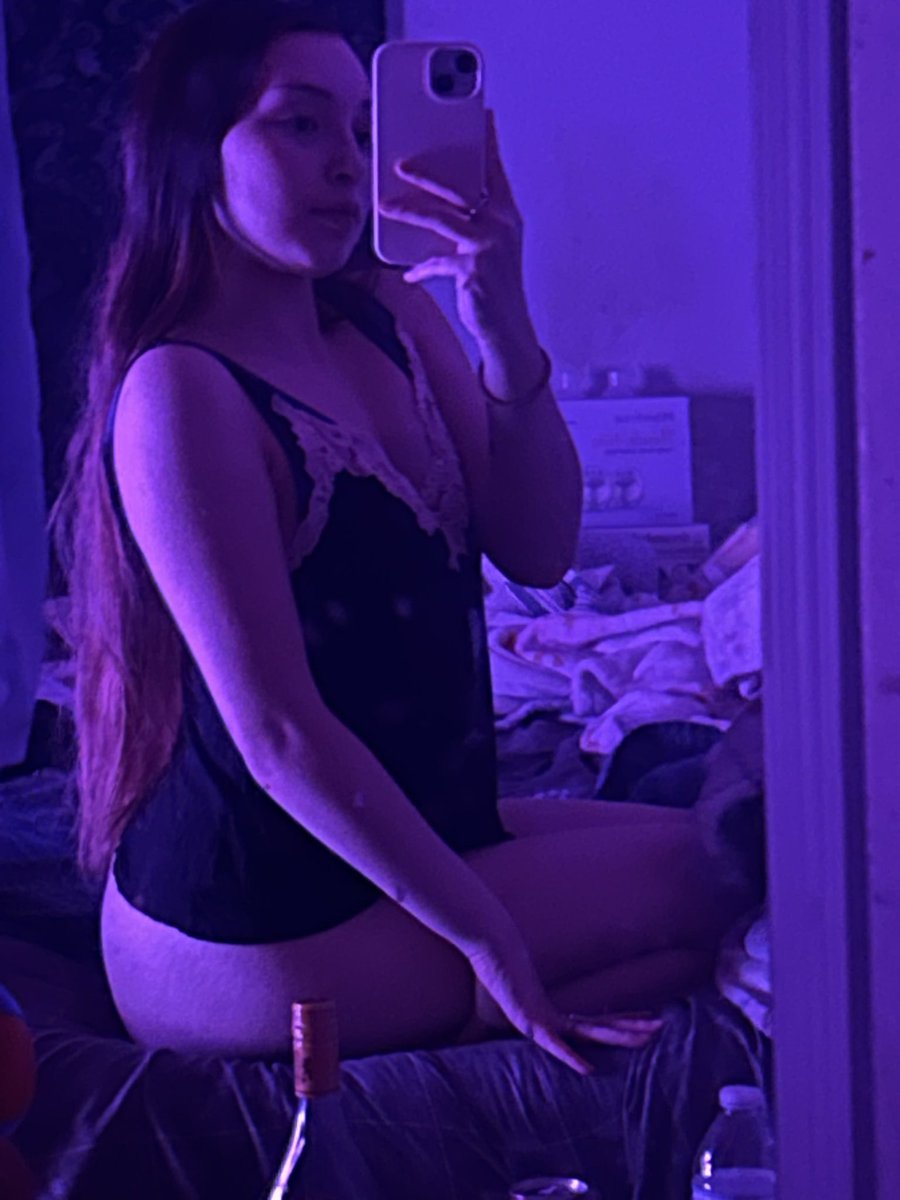 Kekebabycake's tweet photo. Taking a video for u guys tn will be posted tmr morning baby’s 😉💦 https://t.co/eyfI7aUfRy