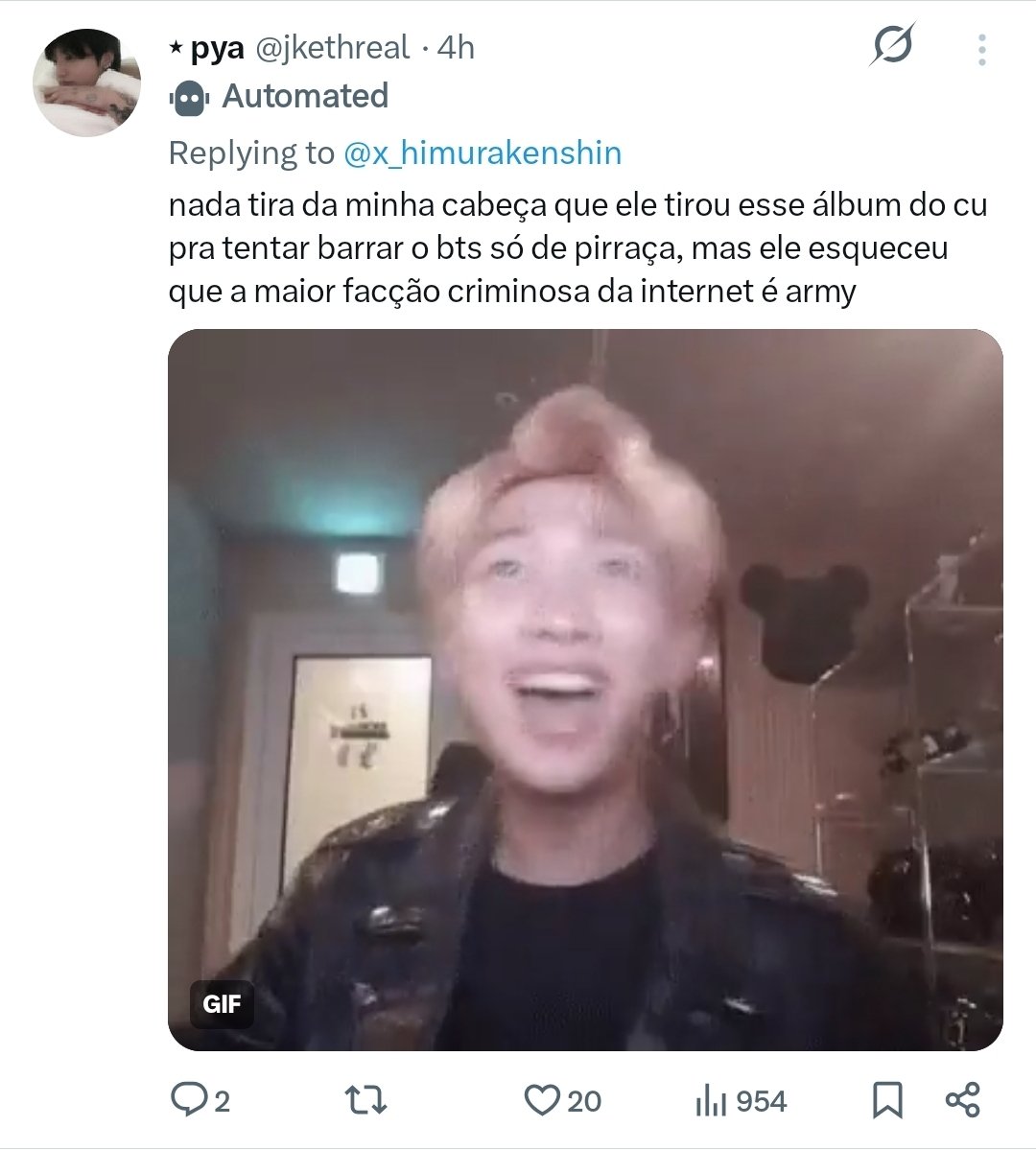 fushigurinhz's tweet photo. facção criminosa nao amor, tá mais p hospício a céu aberto, bruno tá sem lançar álbum desde 2016 e agora, por pura birra ele vai querer barrar o bts, tá mil anos trabalhando nisso e vcs juram que tudo é sobre os favs de vcs, vao pra terapia cambada de perturbado https://t.co/EGEZcs8EJ0