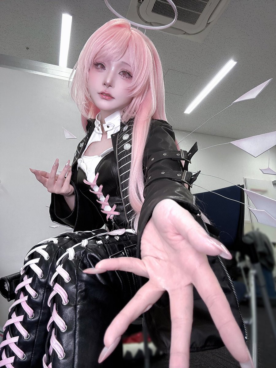 いい子、いい子。
とってもいい子。

#アークナイツ #アークナイツフェス