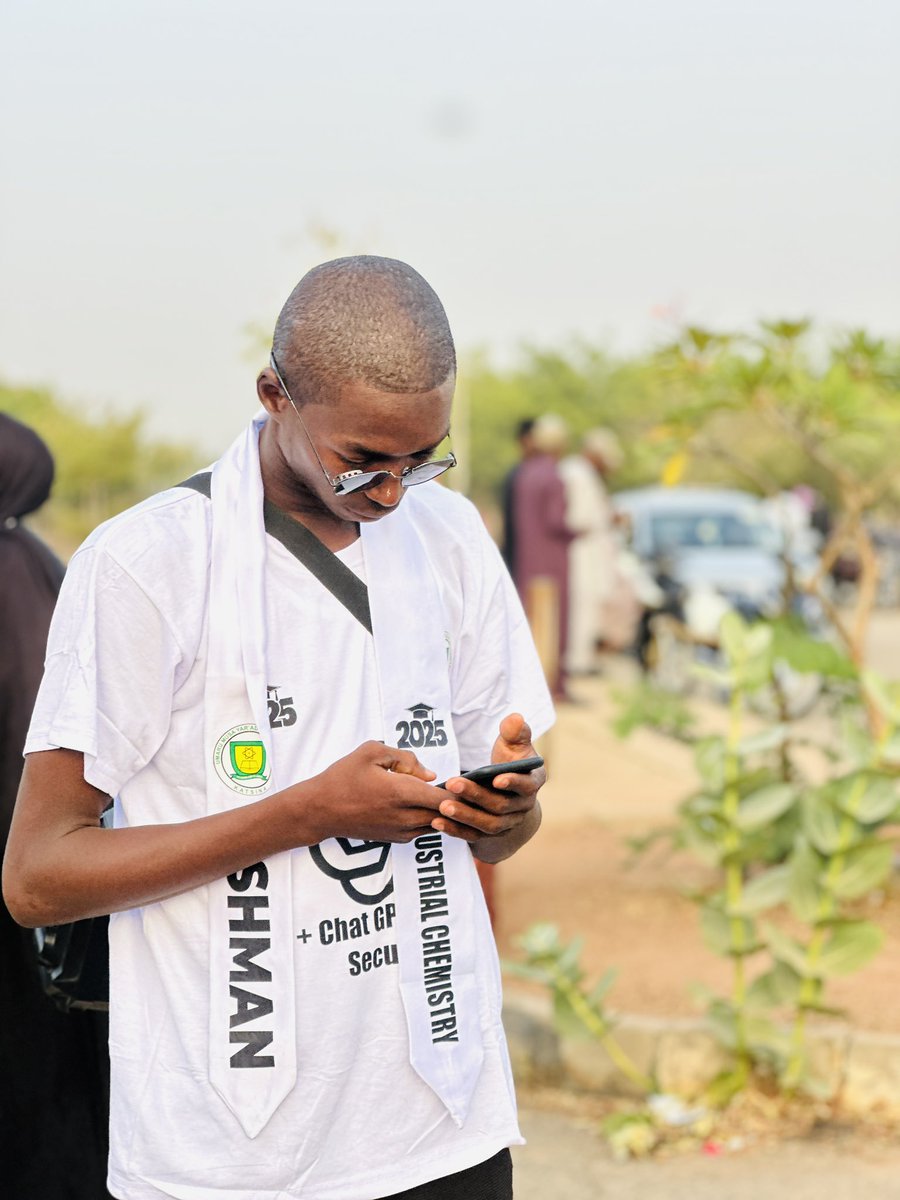 _ashmanjr's tweet image. I couldn’t have done it without you😭🎓🎉

Thank you @ChatGPTapp