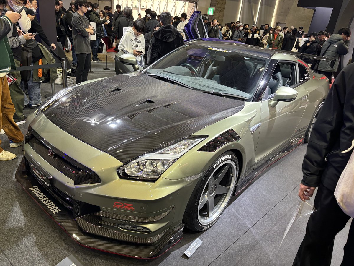 R127R's tweet photo. #Bridgestone AutoSalon

#RE71RZ https://t.co/JNh3octVVv