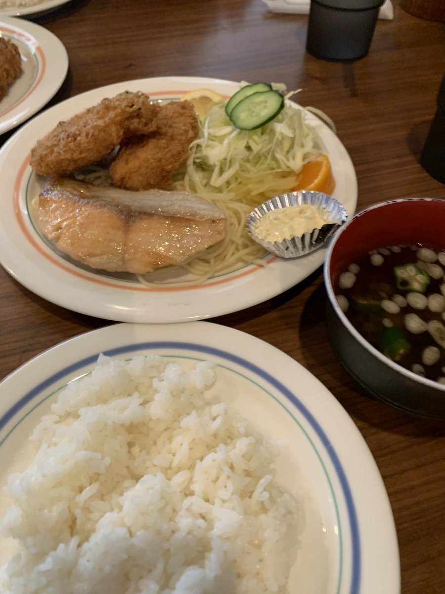 高幡不動尊で護摩修行🧘‍♀️✨🌅
帰りに立川のにゅうとんでランチ食べてこれから塾の保護者会🥱💭
カニクリームコロッケ美味しかった🦀