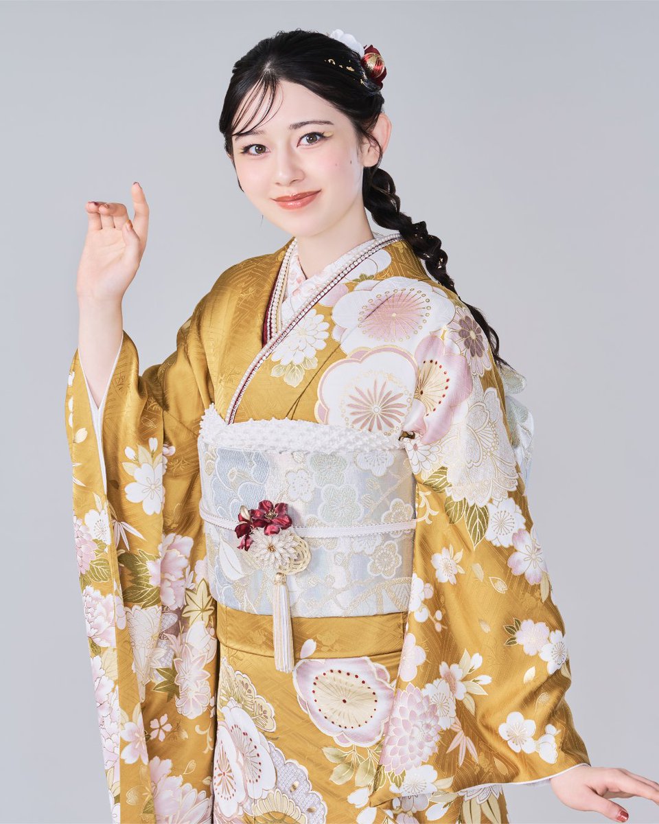 ⭐︎期間限定キャンペーン特価⭐︎美品⭐︎丸昌　紫　振袖古典柄　御所車＋おまけ付き シックな紫の古典柄 - 振袖と写真スタジオ プルミエール| 大阪・奈良