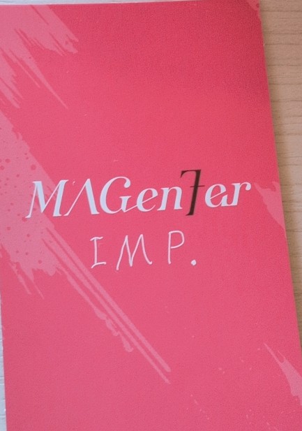 MAGenter セルフィーカード これ!!!!!!! 日付も名前も 手書きですよね