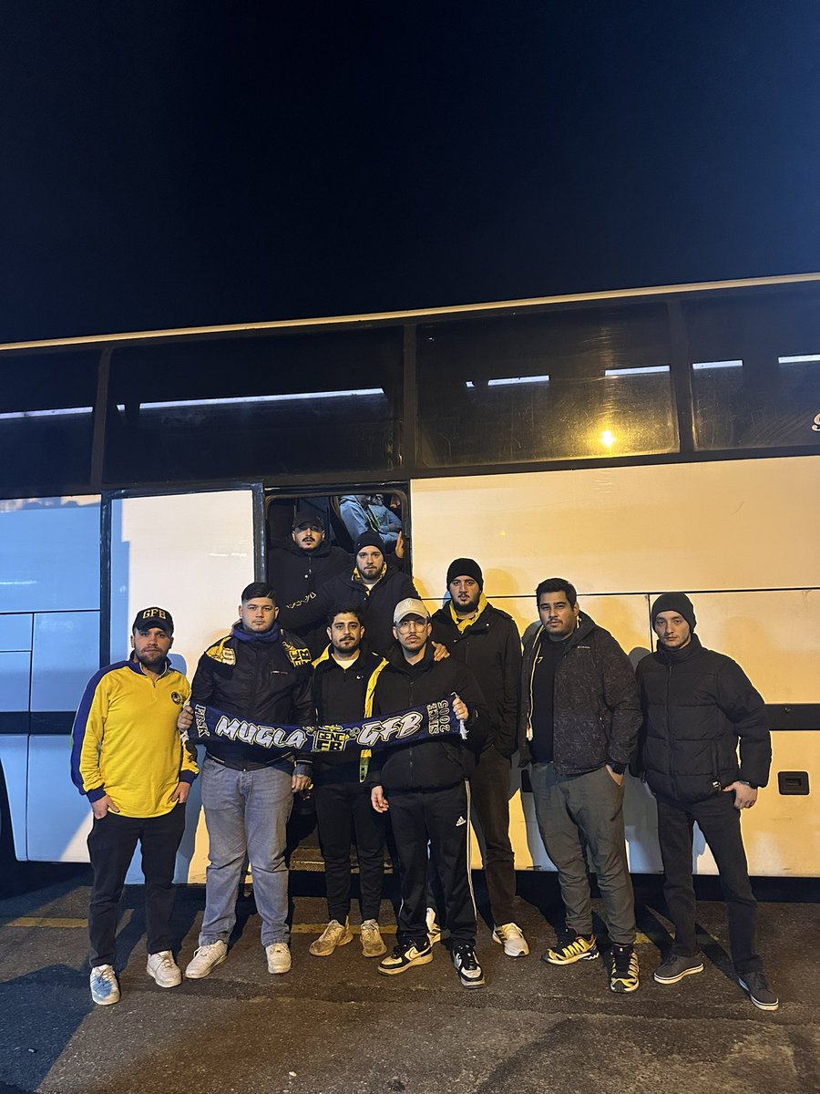 Süper kupası final maçı için İstanbul yolundayız. #GFB