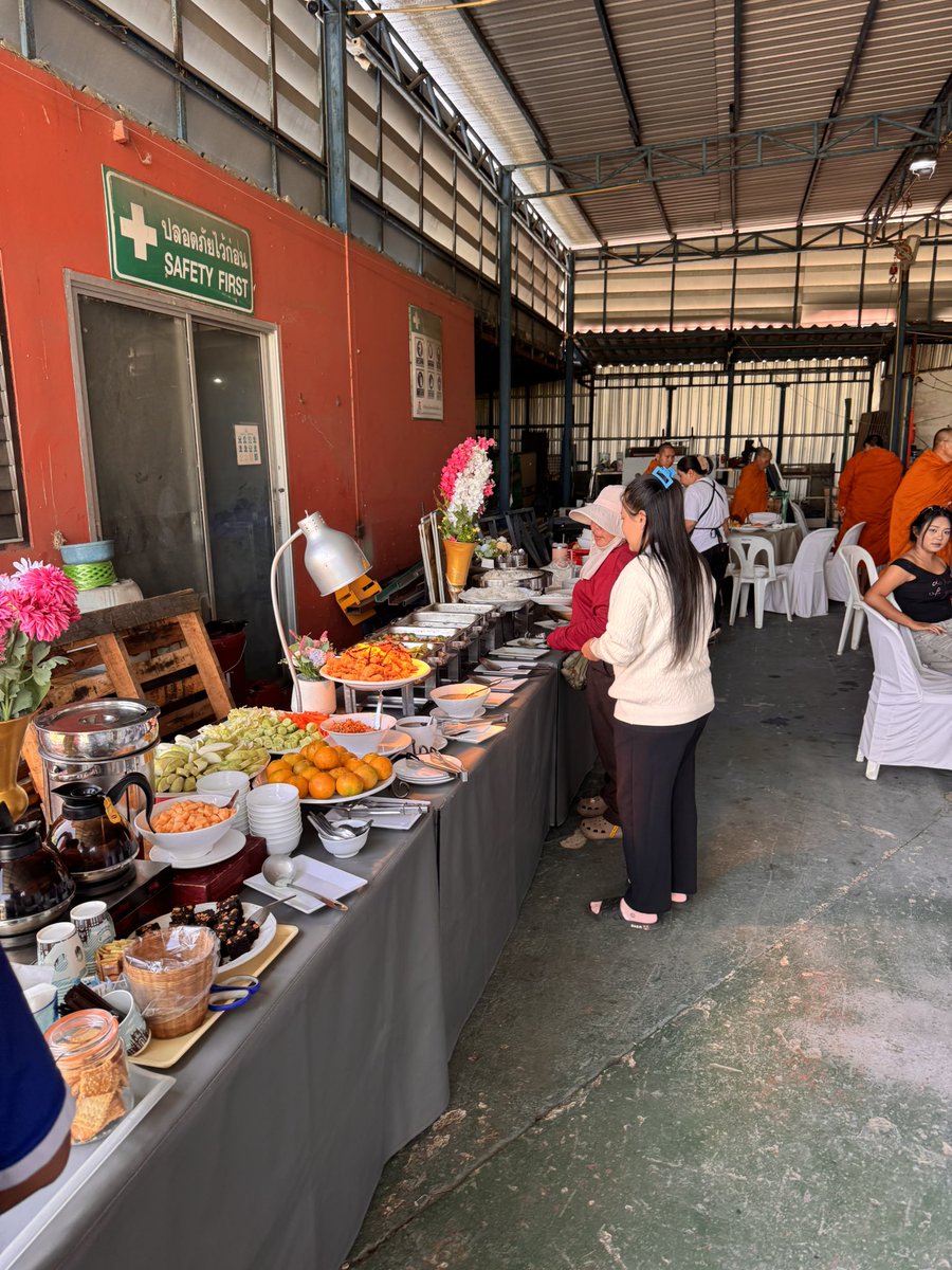 UDTECH_LIFT's tweet photo. ทำบุญ เลี้ยงพระปีใหม่ 2569 ขอให้เฮง เฮง รวย รวย 💰💰 https://t.co/1xv3N3P63Z