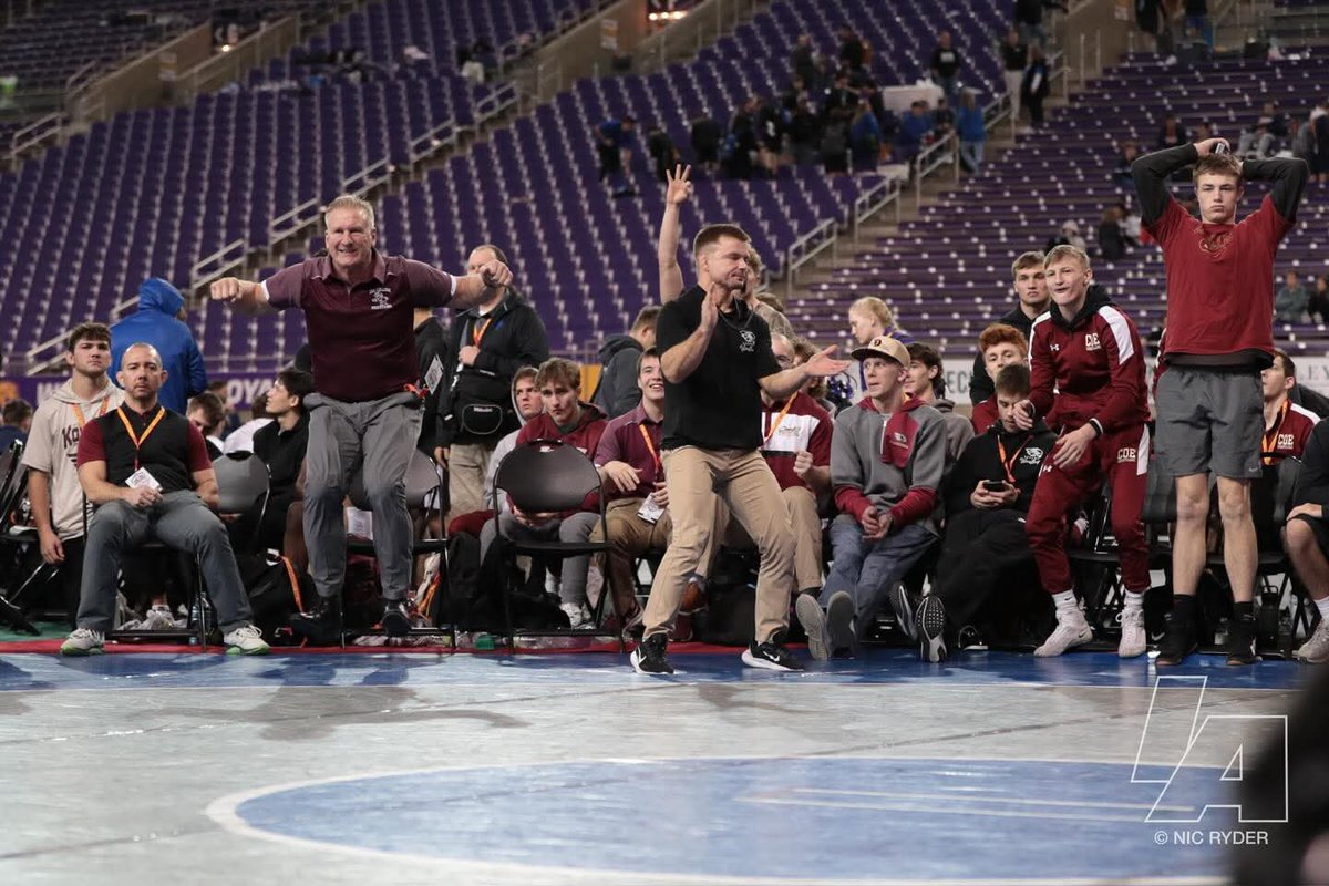 floatingwrcoach's tweet photo. Floating season!

📸: @IAwrestle https://t.co/XSekDv9ZPo