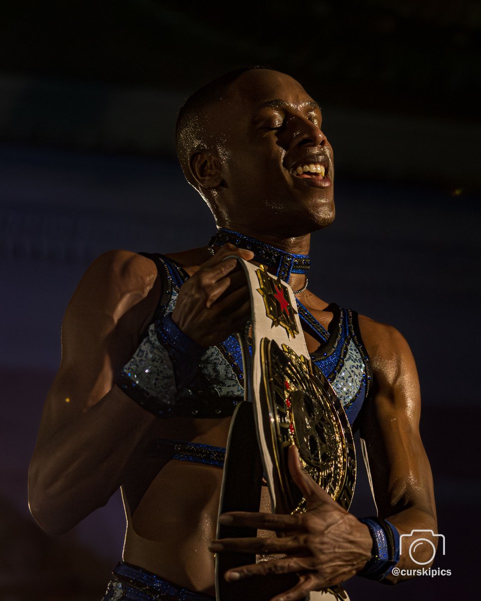 CurskiPics's tweet photo. #ANDSTILL
After defeating @Effylives at @FreelanceWres in the World Championship match, @TheDevonMonroe is the first Invite to Effy's Big Gay Brunch in Las Vegas in April!!
#photography #freelancewrestling #devonmonroe #chicago #wrestling #prowrestling #effy #effybgb #pentax https://t.co/kEtxu9VLl6