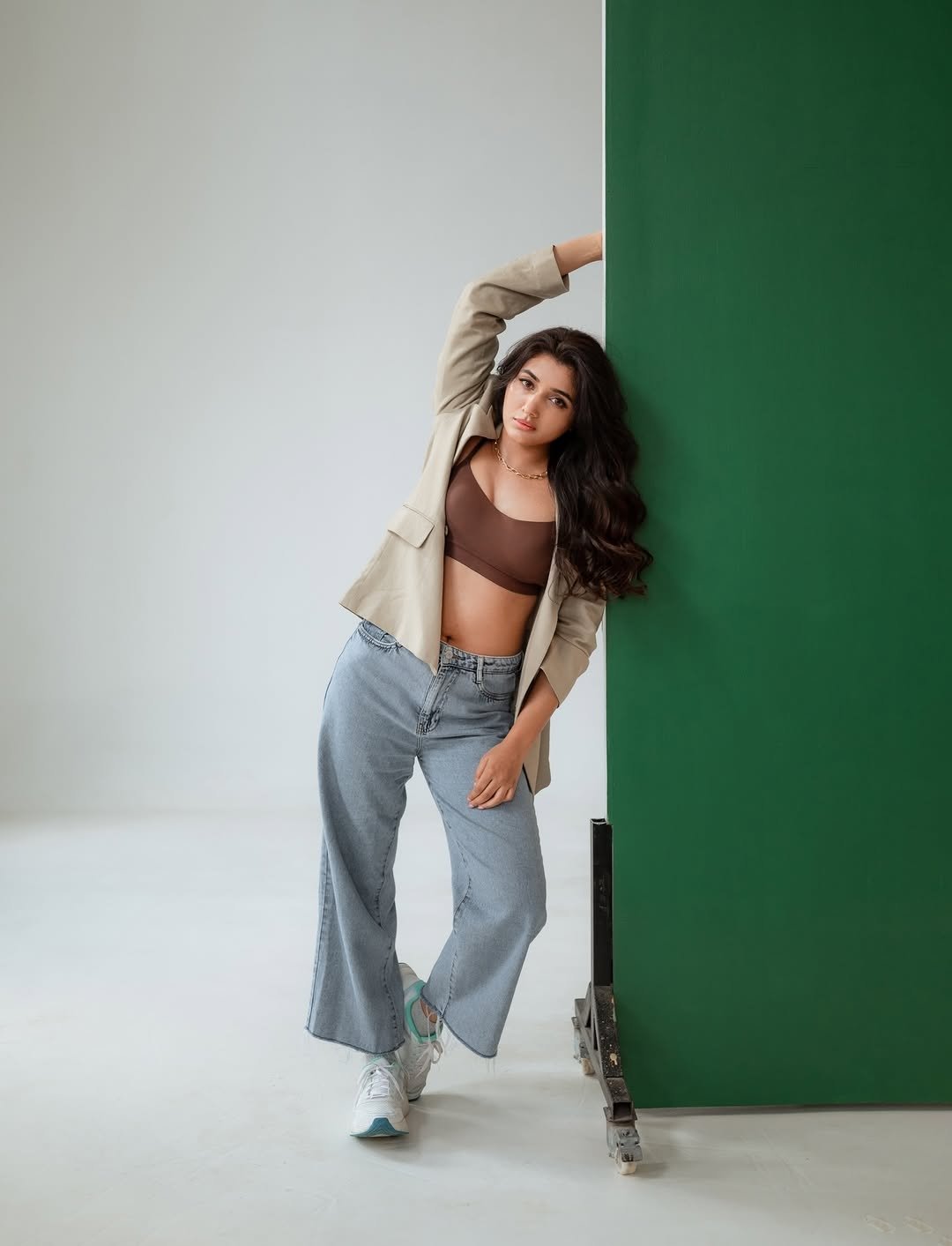 G-RvqCSbAAAGY74?format=jpg&name=large