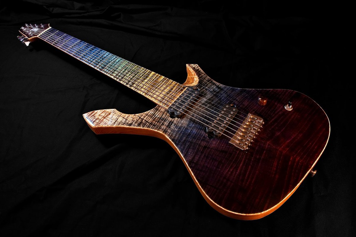 #archive #EmanueleFaggion #madeinItaly 
最近この様なマルチカラーフェイドフィニッシュを見かけますが、彼が先駆者。