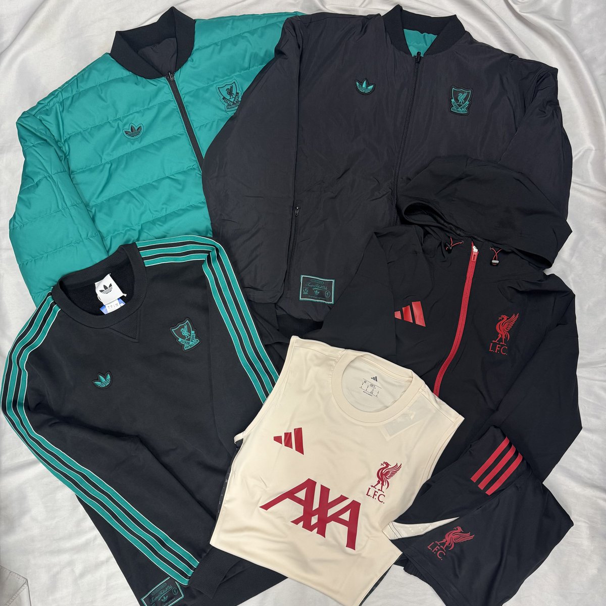 🟢🏴󠁧󠁢󠁥󠁮󠁧󠁿 #リバプール 25-26 最新アパレルまとめて入荷
