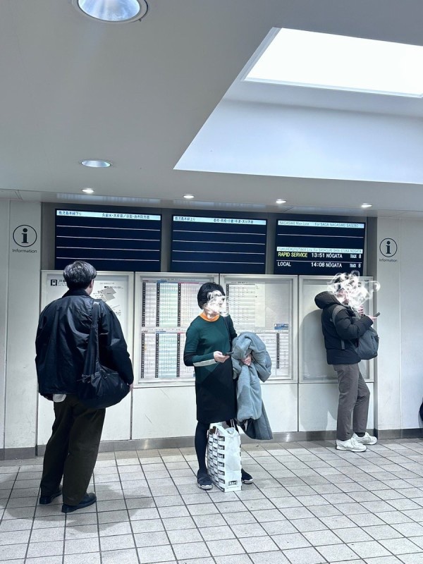 Gt8VUlzRG7buafO's tweet photo. 【現場の状況】『博多駅前に多量の消防車救急車来てる』#鹿児島本線 博多駅で人身事故により運転見合わせ遅延1月10日 #博多 #福岡 #3連休 : ニュース速報あれこれ総合 https://t.co/LMIXCseG4R 運転再開 復旧時間 当該車両 ホームドア 三連休初日 https://t.co/AWTtvmFN3q