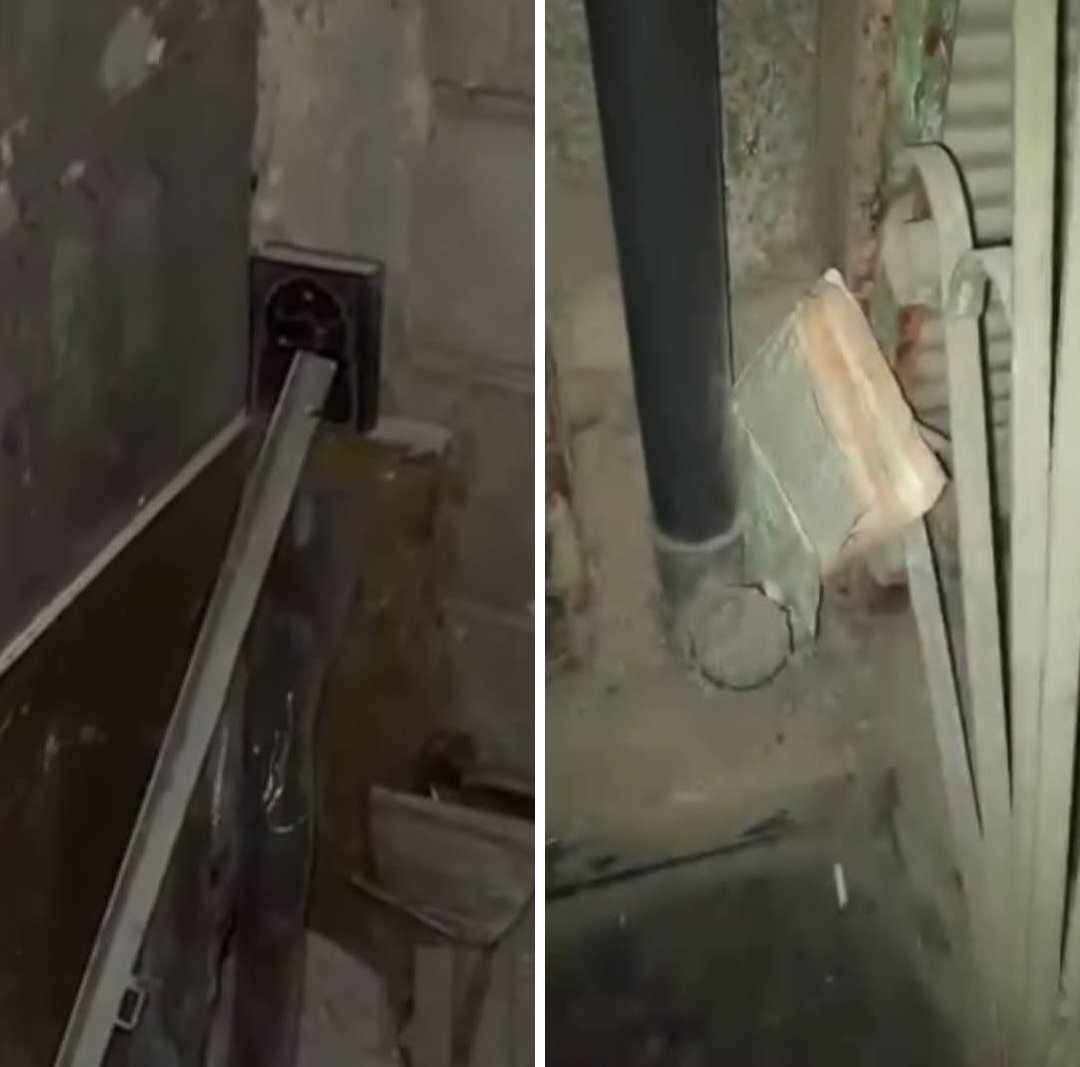 على اليسار نسخة من القرآن فخختها قسد وفي أسفلها حشوات قاذف آر بي جيه
على اليمين نسخة قرآن مزقتها قسد ثم وضعتها بمكان مهين وفخختها لتدفع الجيش لحملها..
هذه العقول الشيطانية هي التي يكرهها الكورد والعرب وهي التي يقاتلها الجيش وهي التي ستُنهزم