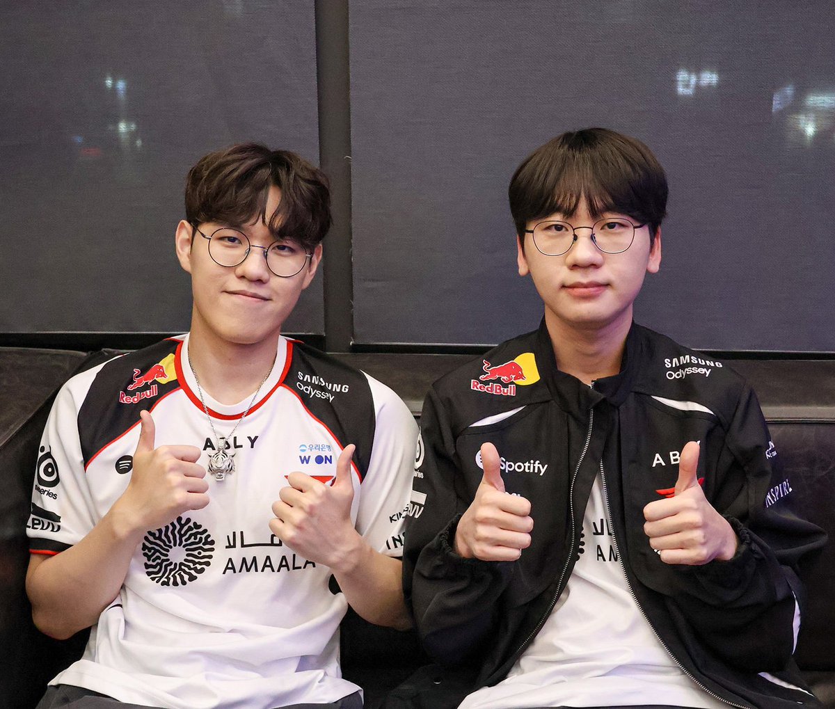 현준즈 🐯🐿️

2025                                                 2026