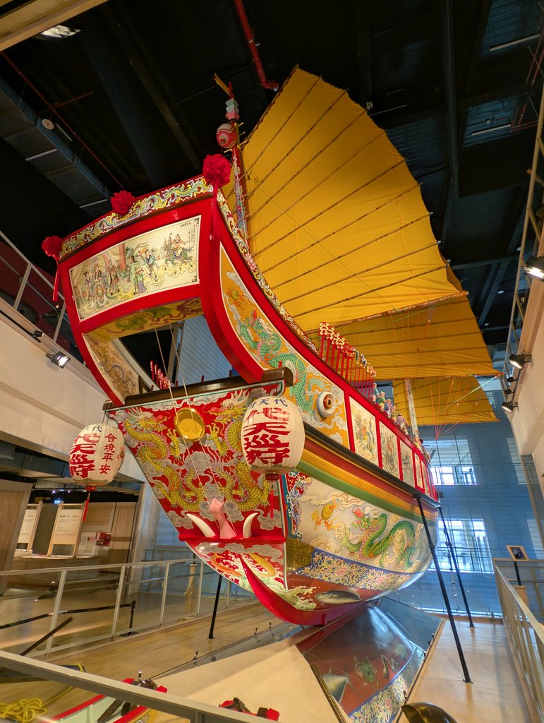 高雄市内から高速を経由する路線バスに乗ること約1時間、屏東県にある