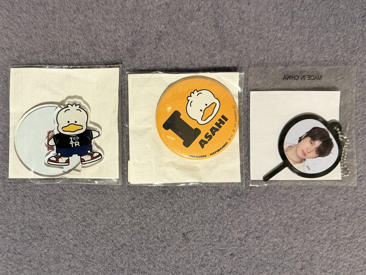 cyacoo_'s tweet photo. TREASURE LOVE PULSE カプセルトイ はぴだんぶい 交換

『譲』画像
『求』定価買取・︎はぴだんぶい缶バッジジョンウ

Kアリーナにて買取もしくは交換可能な方いましたらリプお願い致します☺️

#TREASURE交換 https://t.co/2jrflzH4i7