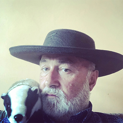 LonelyOakRadio's tweet photo. On Sat, Jan 10 at 2:12 AM, and 2:12 PM (PST) we play 'The Paradox Song' by Mp Clarke @mpclarke5. #OpenVault show plays live at noon (PST) &amp; repeats at midnight https://t.co/phI7zNYIQ6