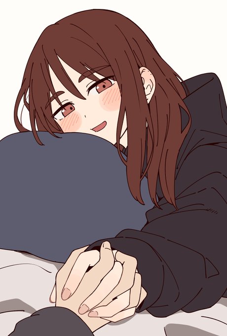 「手...ギュッとしてみて...暖かくしてあげる」 