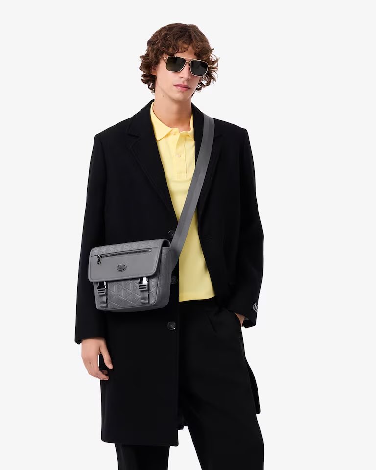 LinkDeal_'s tweet image. La sacoche Lacoste en belle promo 

126€ au lieu de 210€ 

Lien : tidd.ly/3MZQn5J