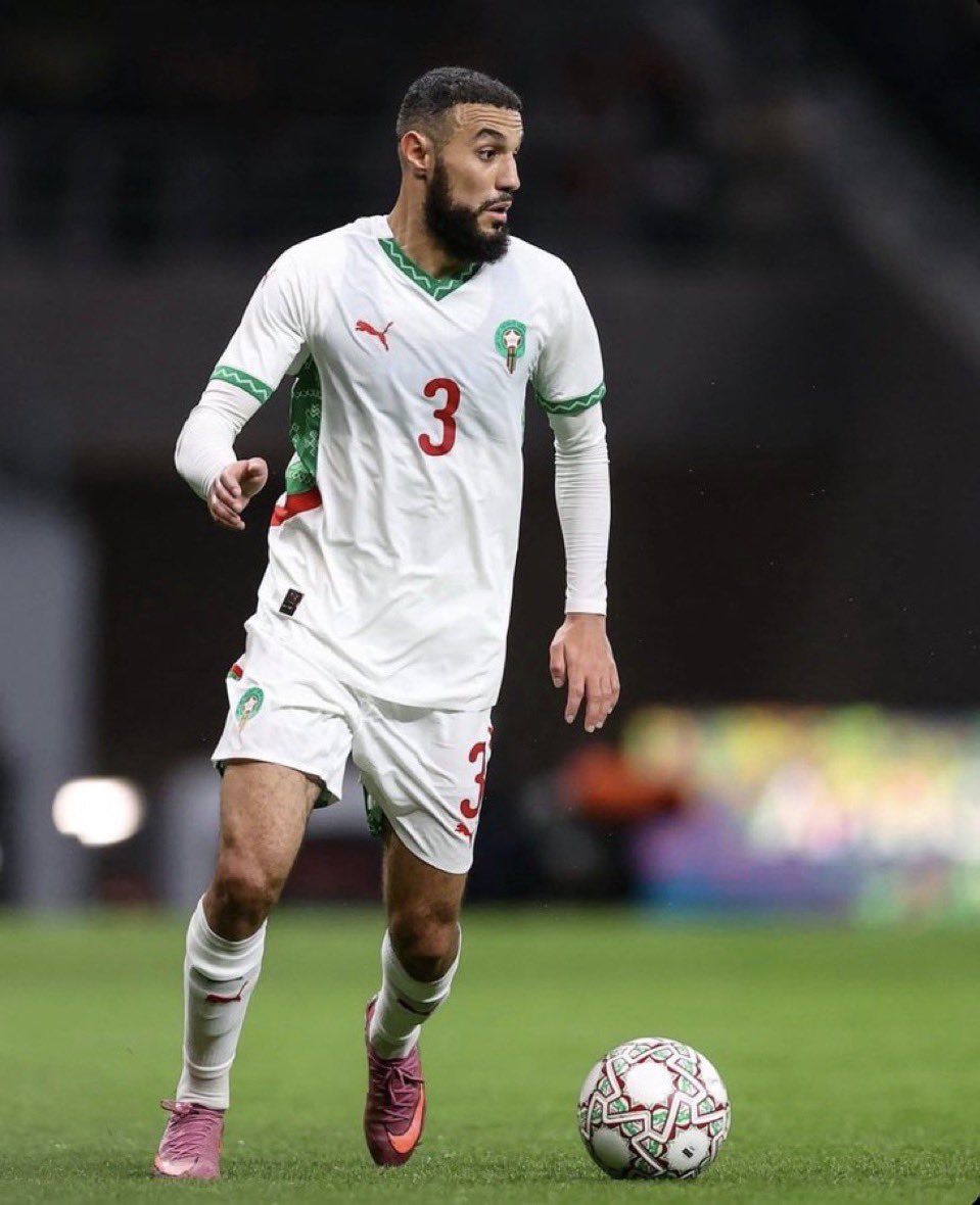 الله يحفظه ، الله يحفظه ، الله بيحفظه.

البعض مو قاعد يـستوعب قد ايش مزراوي يمتلك الجوده الي تخليه يبدا في اي نادي و اي دوري في اي ظروف ممكن

ممكن محد لاحظ أهمية مزراوي في فريقنا لا تقل عن اهمية مبيومو و الباقين خارق خارق 1 ضد 1 

7/11 صراعات ارضيه

قلبي يميل لهذا الرجل كثيراً ♥️