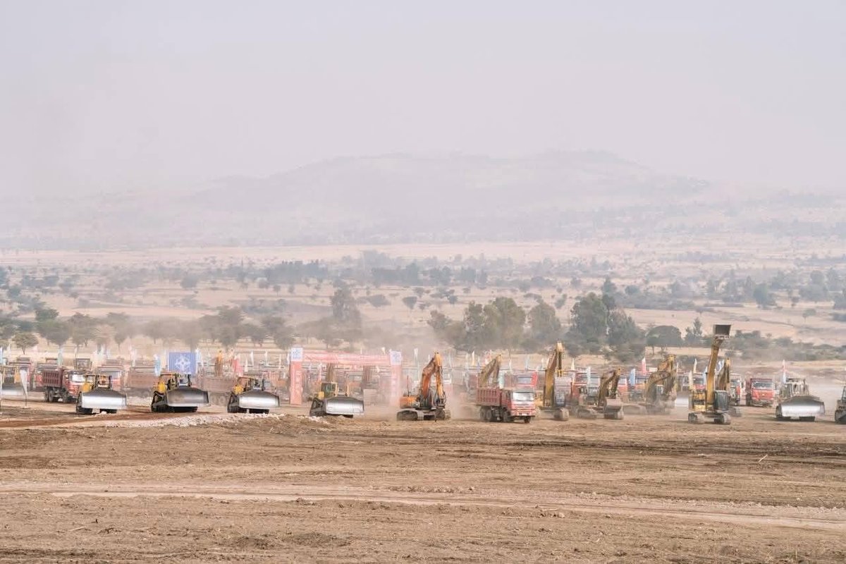info_ethio's tweet photo. Massive News from Ethiopia- PM Abiy has officially launched the development of the Bishoftu International Airport, Africa’s largest-ever aviation project. This isn't just an airport; it’s an Airport City—a massive 35km² hub that will host shopping malls, hotels, and state-of-the-art logistics. 🏗️🏙️

With a final capacity of 110 million passengers, Ethiopia is positioning itself alongside global giants like Dubai and Atlanta. This is the engine that will drive trade, tourism, and connectivity across the entire African continent.

Key Highlights:
📍 Location: 40km from Addis Ababa
📈 Capacity: 60M (Phase 1) ➡️ 110M (Ultimate)
💼 Economic Impact: Thousands of new jobs and a global trade corridor.

The sky isn't the limit; it's our playground. 🦅
#Ethiopia #AviationHub #MegaProject #BishoftuInternational #EthiopianAirlines #AfricaConnectivity #Infrastructure #TravelNews2026