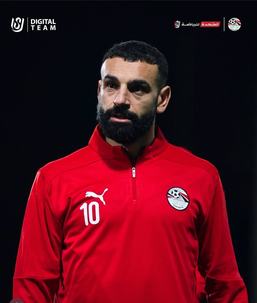 Oluchi_Utd's tweet image. Will Amad send Salah back to Liverpool, or will Salah send Amad back to Manchester?

Which would you prefer?