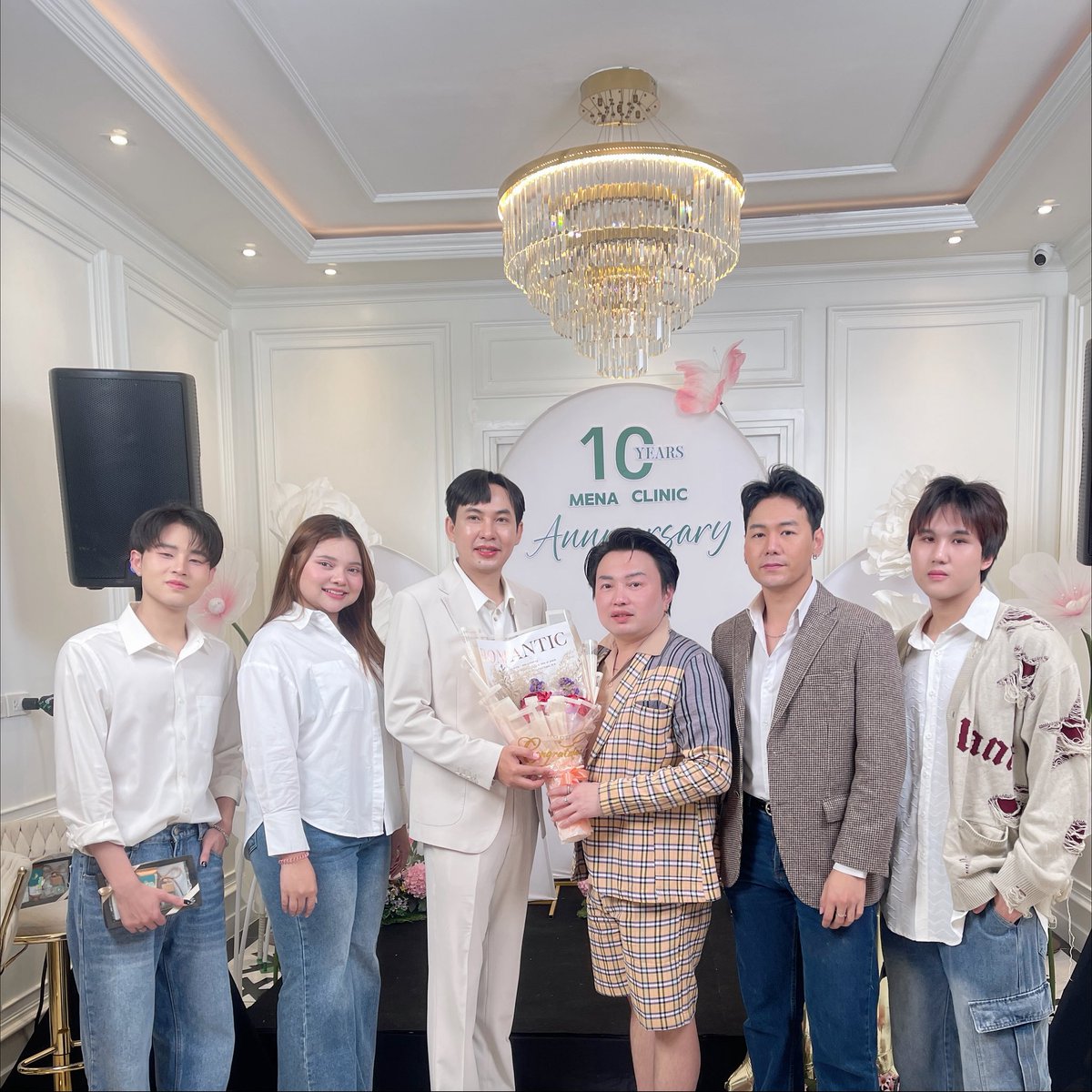Mike_MHPS's tweet photo. แสดงความยินดีกับ..มีนาคลินิก ครับ “10 ปี มีนาคลินิก“
ขอให้ปังๆลูกค้าเยอะๆครับ ให้มีนาดูแลความสวย-หล่อ เชื่อได้ไม่ผิดหวังครับ 

ขอบคุณทุกการดูแลนักแสดงของเราครับ

#TheRichYUGroup 
#10ปีมีนาคลินิก #10yearsmenaclinic
#MikeTheRichYU #ไมค์เดอะริชวายยู https://t.co/4rK5p14ulV