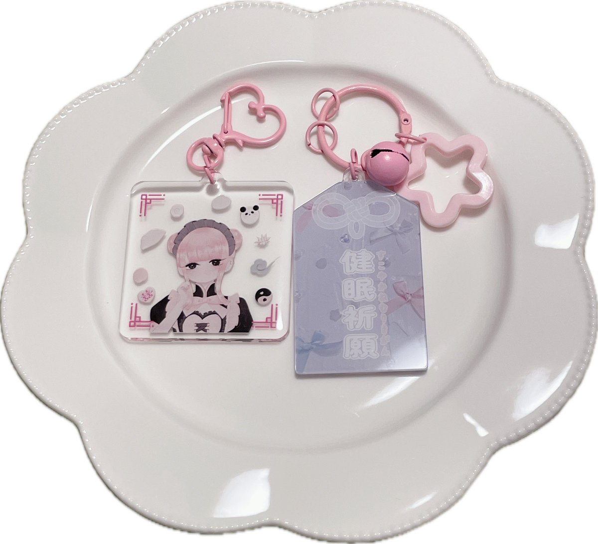 RT @seafoodpekos: おでライ愛媛に持っていく🆕アクリルグッズはこちら