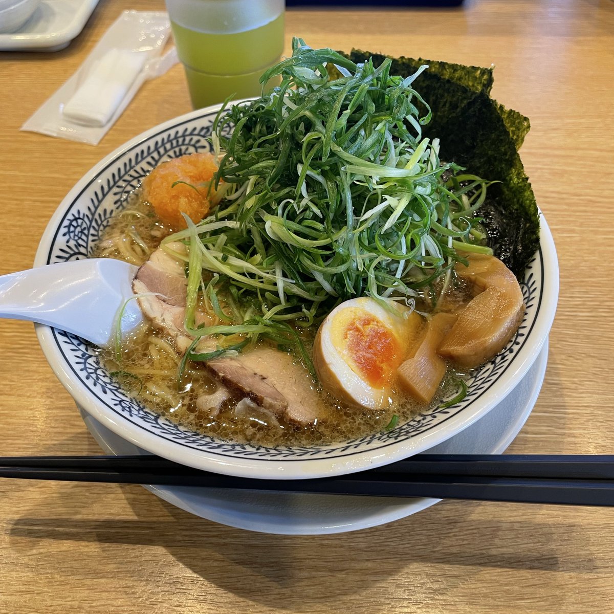 m0_tarou2's tweet photo. 待ちに待ったUMP♥️即Lv.5に
マッチ行きましたよ。
UMP、、、拾ってない、、

ラーメンがうまい🍜🍚😋 https://t.co/R9Tqb839Vf