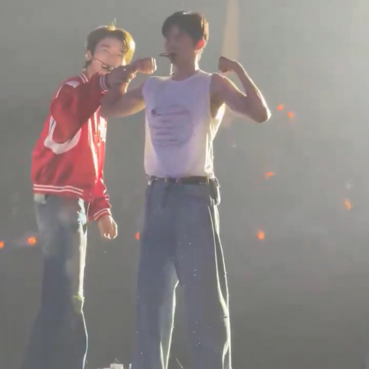 syongseoks's tweet image. 