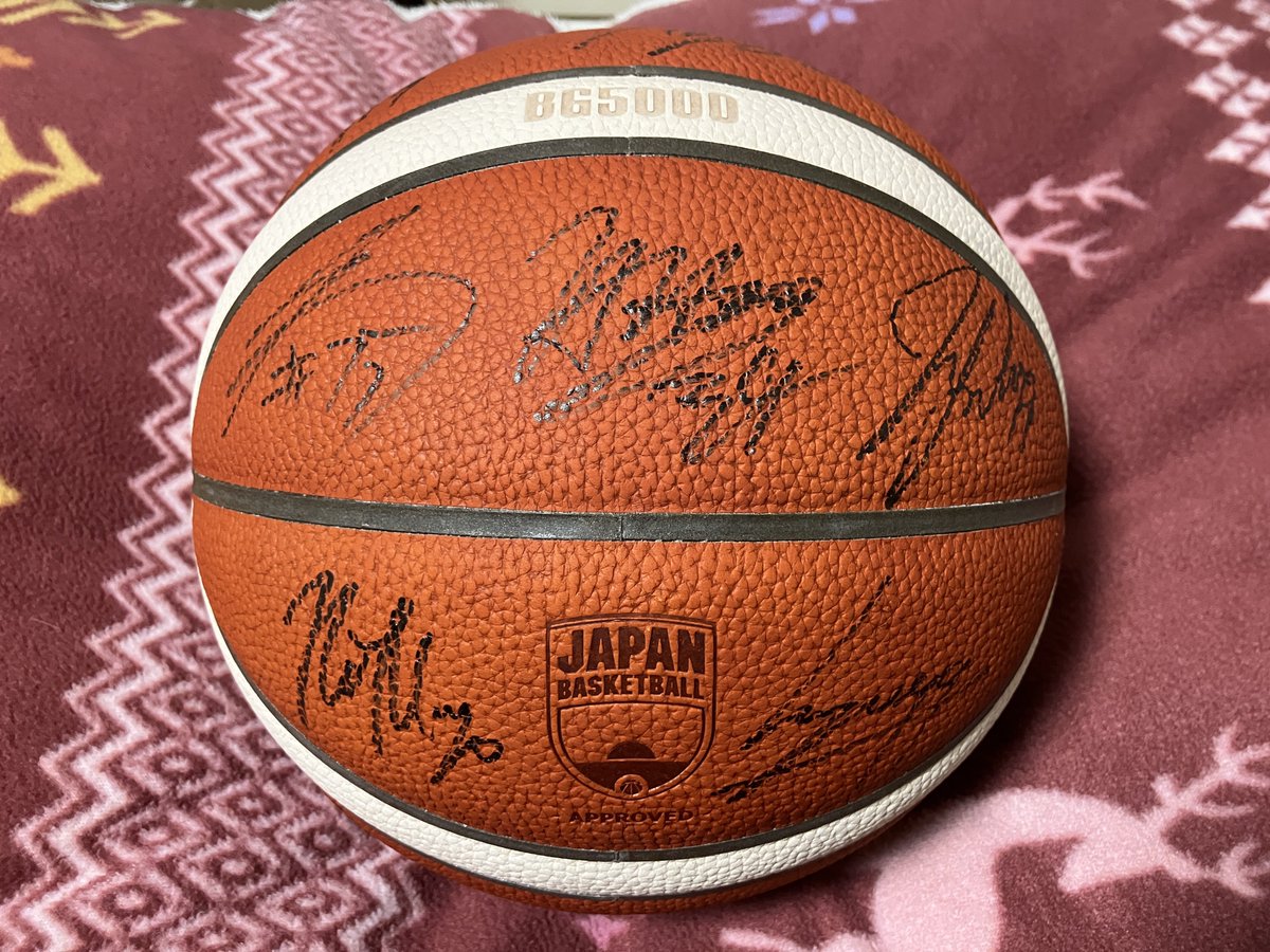 AKATSUKI JAPAN plus+の抽選で頂いた代表選手サイン入りボール