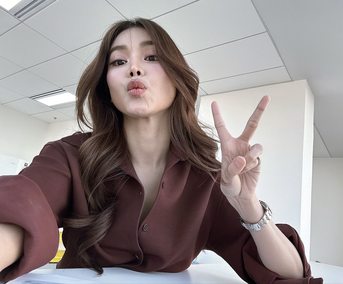 EWaraha's tweet image. แล้วเจอกันค้าบ ❤️
#AMYJANExENGFA

เวลา 18.00 น. 
ช่องทางนี้ค้าบ 
👇🏻
TikTok : tiktok.com/@tiffanyfanie_…