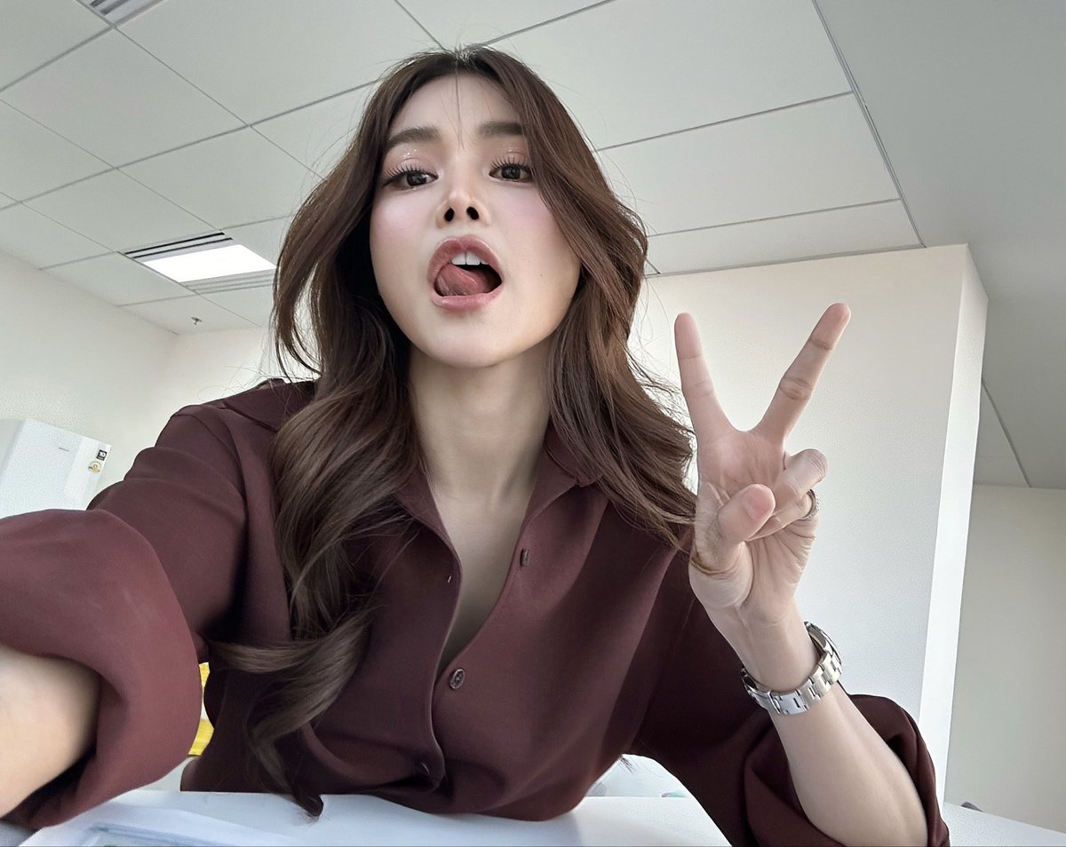 EWaraha's tweet image. แล้วเจอกันค้าบ ❤️
#AMYJANExENGFA

เวลา 18.00 น. 
ช่องทางนี้ค้าบ 
👇🏻
TikTok : tiktok.com/@tiffanyfanie_…