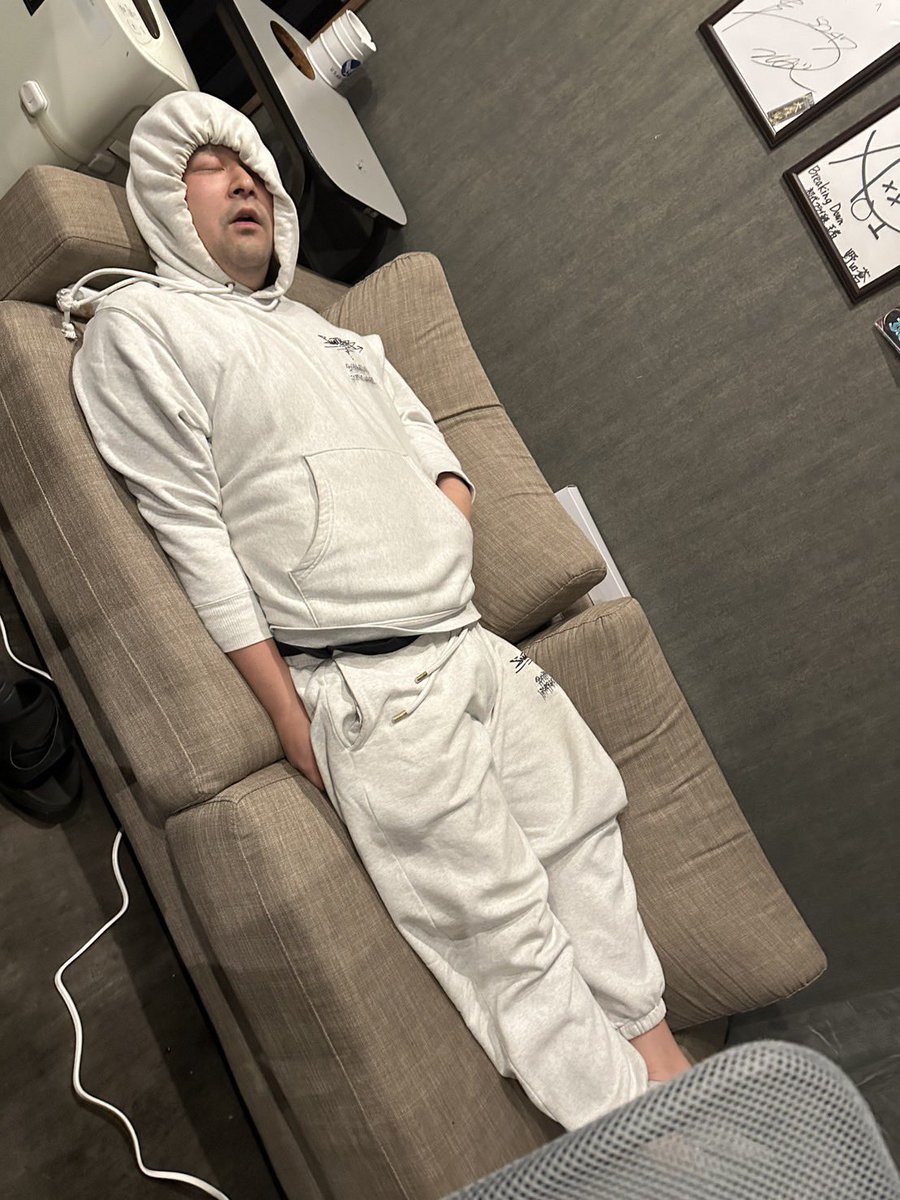 ゲリラプレ企画じゃぁあああ🔥

⚠️過度な期待は本当にやめてください

カミキさんの垢が凍結しちゃったので
皆様どうか‼️どうか‼️ご協力お願いします🙇‍✨

カミキさんの新アカウント🌈
【<a href="/kamiki256488/">GODトレカ　かみき(新)</a> 】

【<a href="/Yasu__gon/">やすゴンわぁオリパ</a> 】

⬆️⬆️⬆️⬆️⬆️⬆️⬆️

必ずこちらの垢をフォロー必須🔥