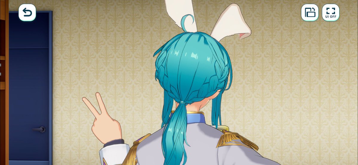 後ろ髪かわいすぎる
リボンは衣装のひとつなのね