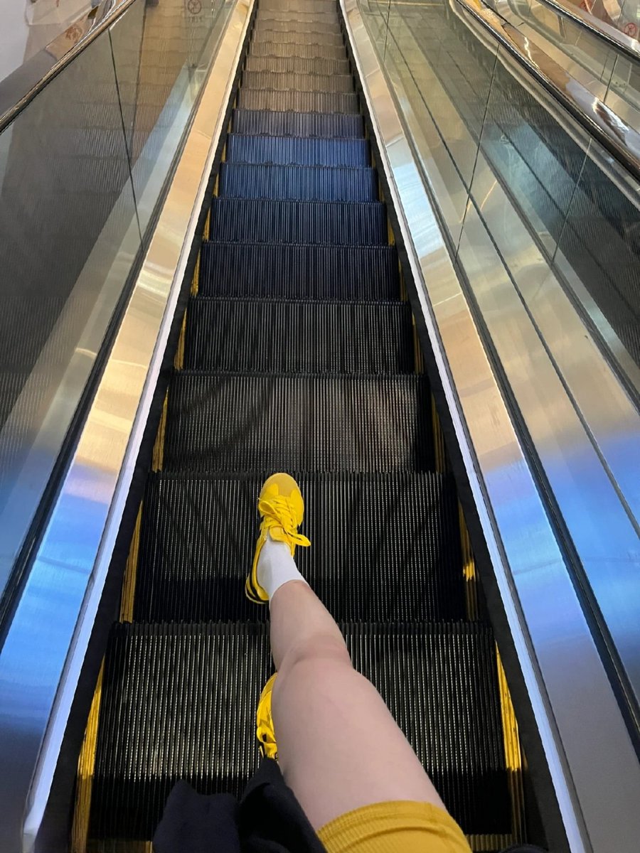 EvansSdevans's tweet image. #파주 #금촌동 못걷겠다..누가좀 업어죠