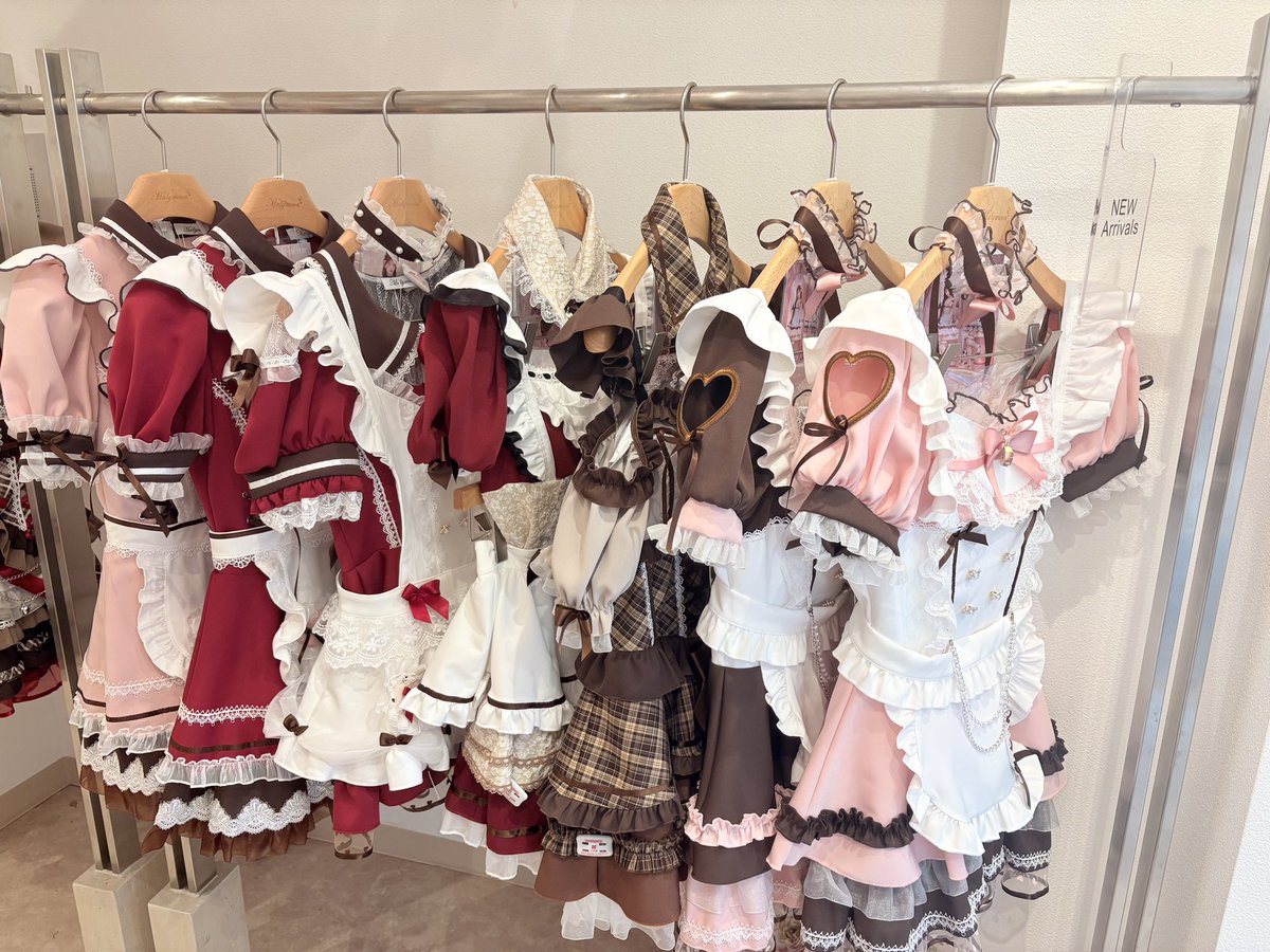 malymoon__akiba's tweet image. 🍫𝐕𝐀𝐋𝐄𝐍𝐓𝐈𝐍𝐄 𝐂𝐨𝐥𝐥𝐞𝐜𝐭𝐢𝐨𝐧🍫

Malymoon秋葉原店バレンタインコスチューム多数入荷してます♡

オンラインでは予約、残りわずかの商品もございます！
在庫状況などお気軽にお問い合わせくださいませ✨

ご来店お待ちしてます🎀

#Malymoon